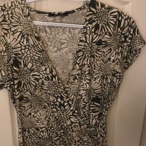 Hype medium women crossover form fitting v neck